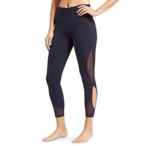 Athleta High-Waisted Black Salutation Leggings 7/8 length with mesh details XS